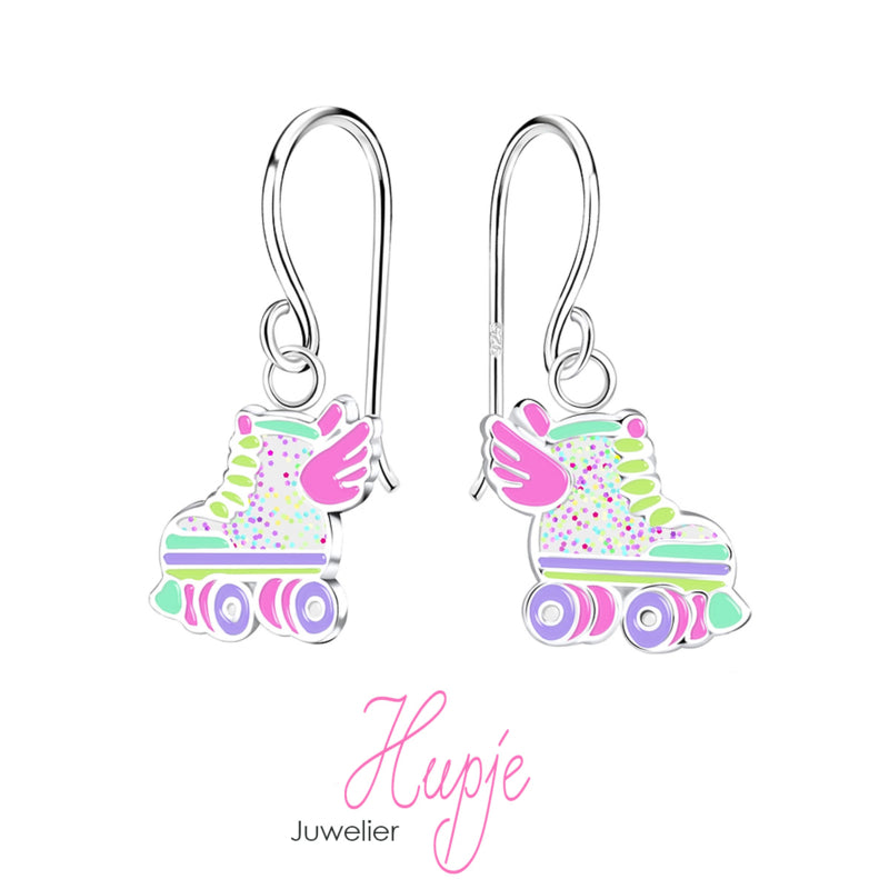 zilveren oorhangers rollerskates glitter