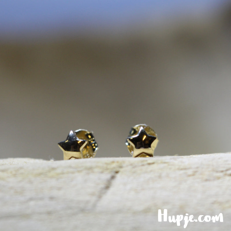 14 karaat gouden oorknopjes ster